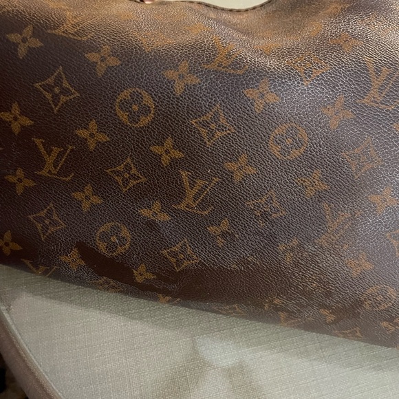 Louis Vuitton Monogram Artsy MM - Picture 5 of 5